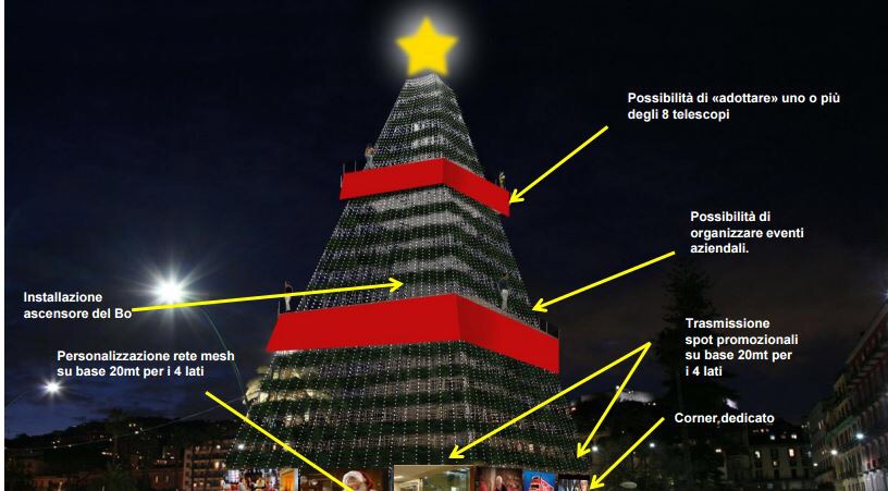 Napoli, che Natale spettacolare e luminoso con N’Albero di 30 metri sul Lungomare