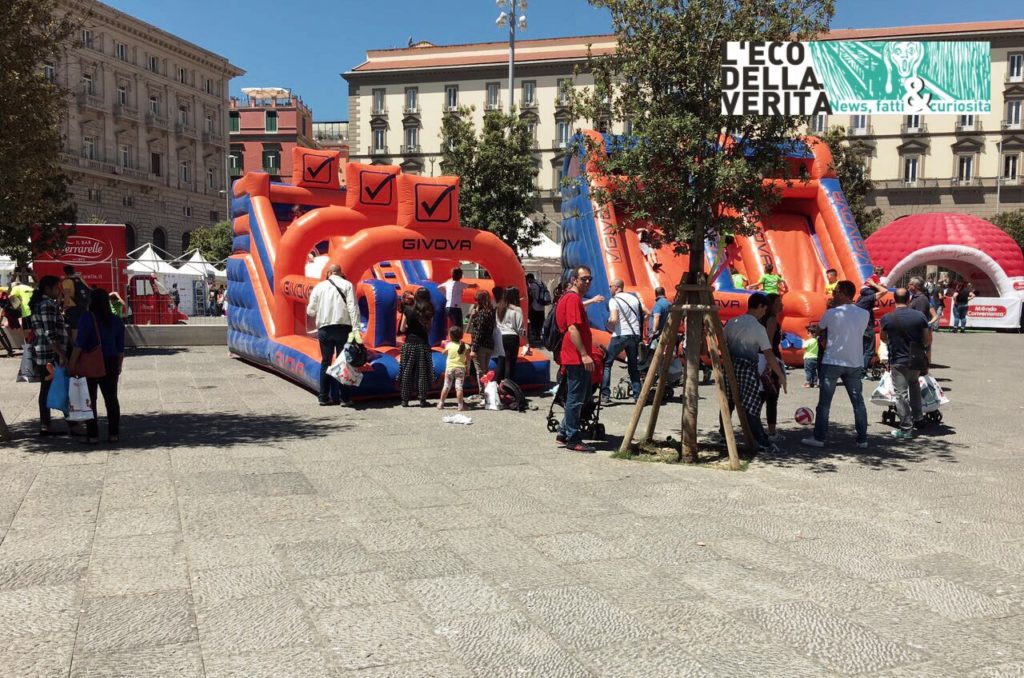 Napoli, tutti in Piazza Municipio contro la distrofia