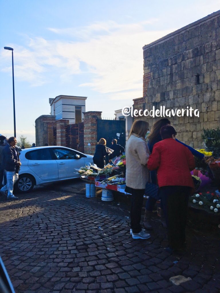cimitero di napoli