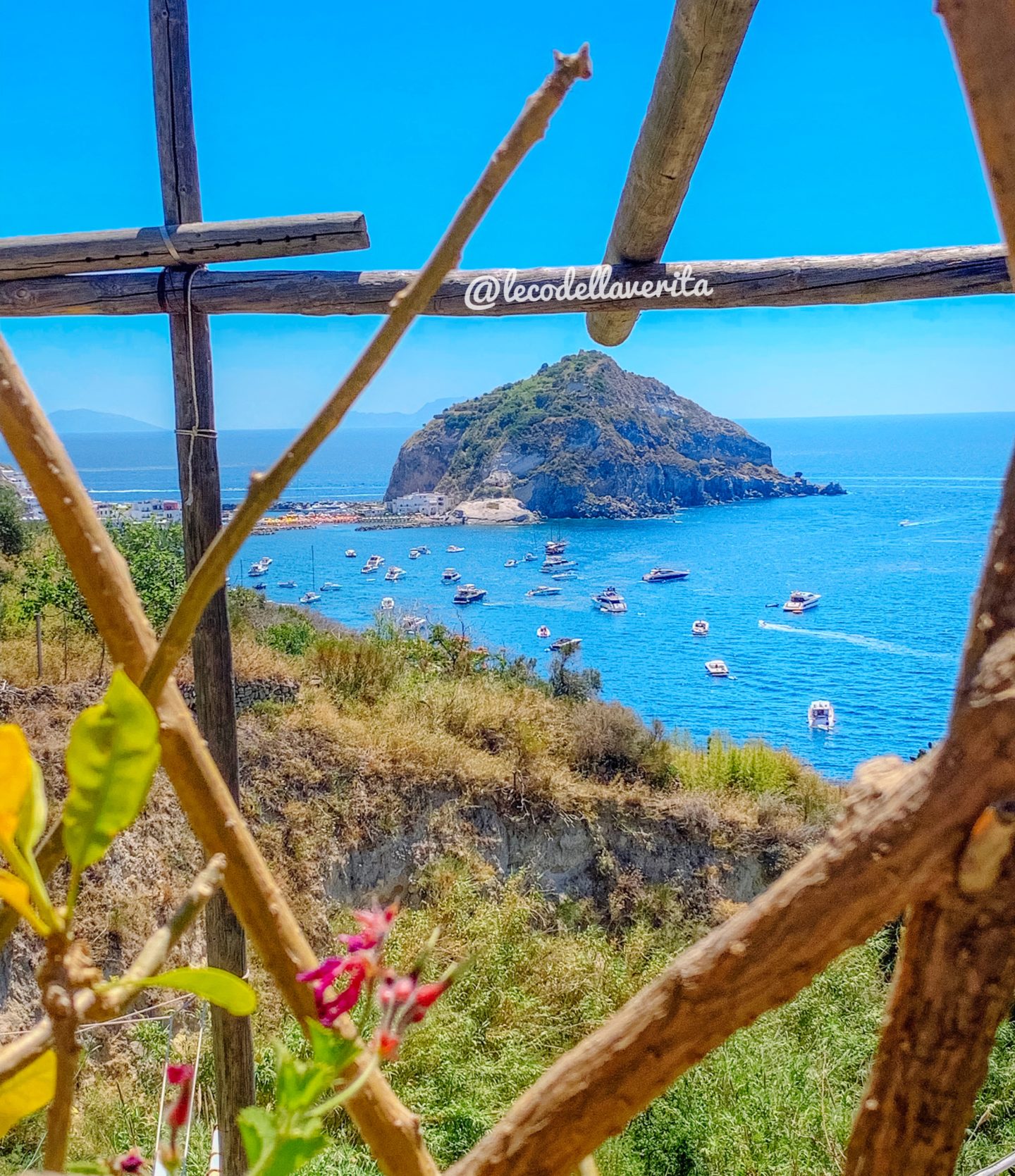 isolotto sant'angelo ischia